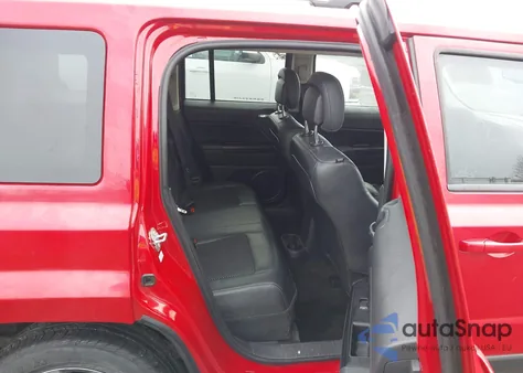 2017 Jeep Patriot Sport Se Fwd z USA, uszkodzony, nr VIN 1C4NJPBA5HD132340